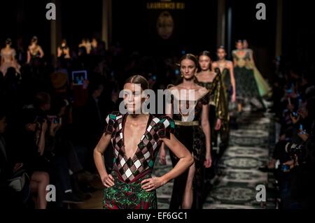 Paris, France. 27th Jan, 2015. Models present creations by Laurence Xu during his 2015 Haute Couture Spring-Summer collection fashion show in Paris, France, Jan. 27, 2015. Credit:  Chen Xiaowei/Xinhua/Alamy Live News Stock Photo