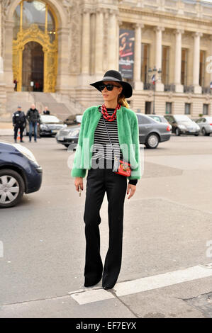 Elina Halimi arriving at the Chanel runway show during Haute Couture Fashion Week in Paris - Jan 27, 2015 - Photo: Runway Manhattan/Celine Gaille/picture alliance Stock Photo