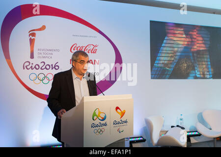 Rio De Janeiro, Brazil. 29th Jan, 2015. Mario Andrada, director for communications of the Organizing Committee of Rio 2016 Olympic and Paralympic Games, presides over a press conference providing the preliminary information on Olympic torch relay in Rio de Janeiro, Brazil, Jan. 29, 2015. The relay is scheduled to be conducted in 250 cities, including Brasilia, the capital of Brazil, and all of the capital cities of the Brazilian states. The relay will last between 90 to 100 days, with a total of 10,000 bearers involved. © Xu Zijian/Xinhua/Alamy Live News Stock Photo