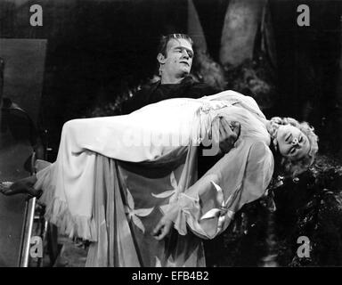 BELA LUGOSI, ILONA MASSEY, FRANKENSTEIN MEETS THE WOLF MAN, 1943 Stock Photo