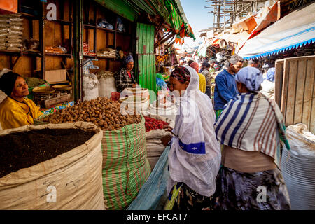 Local Women Shopping In The Merkato, Addis Ababa, Ethiopia Stock Photo