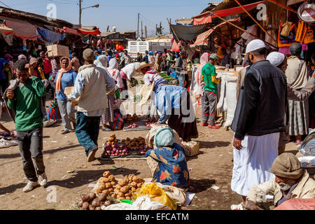 Local People Shopping In The Merkato, Addis Ababa, Ethiopia Stock Photo