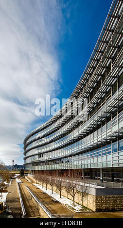 The Alcoa Corporate Center sits on Pittsburgh, PA's North Shore along the banks of the Allegheny River. Stock Photo