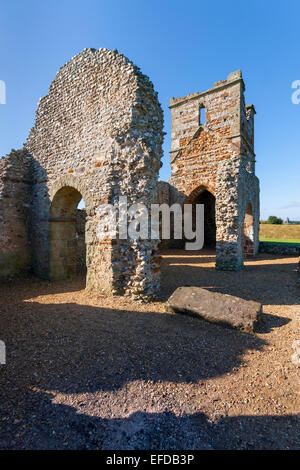 This Norman church was built in the 12th century and is situated at the centre of a Neolithic ritual henge earthwork. Stock Photo