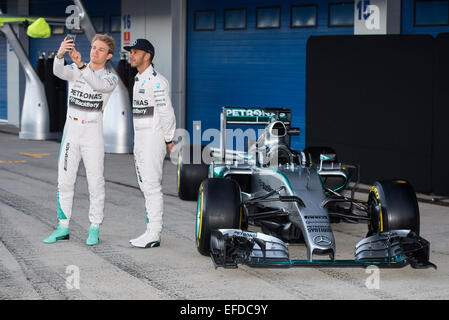 Jerez de la Frontera, Andalusia, Spain, 01 February, 2015: Lewis Hamilton and Nico Rosber becoming a selfie in the presentation of new car Mercedes AMG Petronas Formula One Team in Circuito de Jerez. Credit:  Kiko Jimenez/Alamy Live News Stock Photo