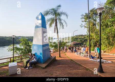 Monument in Puerto Iguazú marking the triple frontier of Argentina, Brazil and Paraguay, inscribed Hito 3 Fronteras Stock Photo