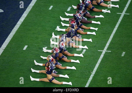 Glendale, Arizona, USA. 01st Feb, 2015. New England Patriots cheerleaders perform during the first half of Super Bowl XLIX between the Seattle Seahawks and the New England Patriots at University of Phoenix Stadium in Glendale, Az. © Action Plus Sports/Alamy Live News Stock Photo