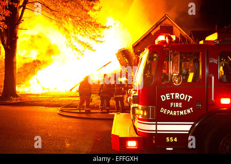 DFD firefighters in action, Detroit, Michigan, USA, October 2014. Stock Photo