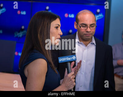 January 7, 2015 Los Angeles, CA...Alanna Rizzo interviews Los Angeles Dodgers general manager Farhan Zaidi, at Jimmy Rollins introductory press conference, held at Dodger Stadium in Los Angeles, California. (Mandatory Credit: Juan Lainez / MarinMedia.org / Cal Sport Media) (Complete photographer, and credit required) Stock Photo