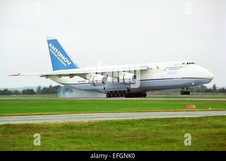 Antonov Design Bureau Antonov An-124-100 landing Stock Photo