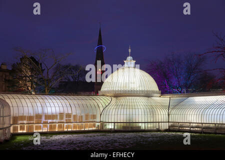 The Kibble Palace illuminated for The Electric Gardens / Lux Botanicum, an event organised at Glasgow Botanic Gardens by the West End Festival Stock Photo
