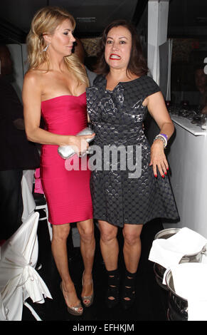 LOS ANGELES - AUG 2: Jennifer Tilly at the Vivica A. Fox's Fabulous