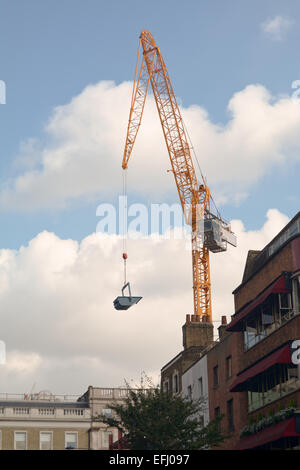 Tower crane used in construction Stock Photo - Alamy