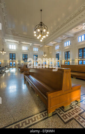 The waiting room of the elegant, recently renovated King Street Station served by Amtrak trains, Seattle, Washington, USA Stock Photo