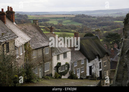 Cobbled street on Gold Hill in Shaftesbury, Dorset, England Stock Photo