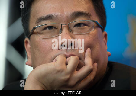 Berlin, Germany. 05th Feb, 2015. South Korean director, writer and Berlin Film Festival jury member Bong Joon-ho at a press conference for the international jury of the 65th Berlin Film Festival before its opening in Berlin, 5 February 2015. The Berlin Film Festival runs from 5-15 February 2015. PHOTO: TIM BRAKEMEIER/dpa Credit:  dpa picture alliance/Alamy Live News Stock Photo