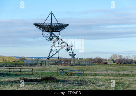 One antenna of the One-Mile Telescope at Mullard Radio Astronomy Observatory radio telescopes, Cambridge Stock Photo