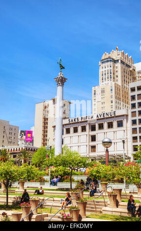 SAN FRANCISCO - APRIL 23: Union Square with tourists on April 23, 2014 in San Francisco, California. Stock Photo