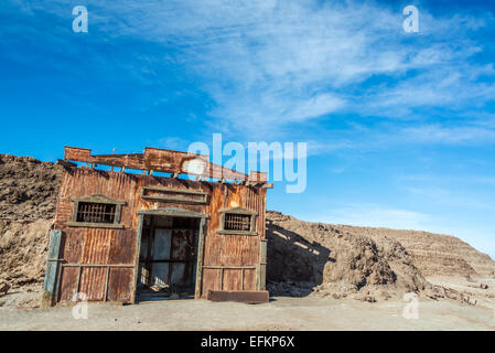 Abandoned building in the UNESCO World Heritage ghost town of Humberstone in Chile Stock Photo