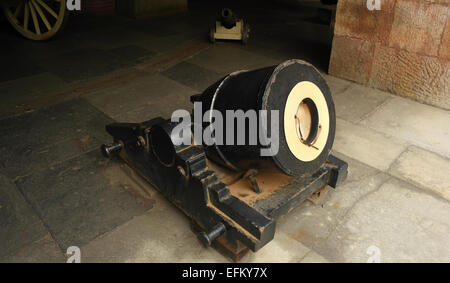 10-inch siege and garrison mortar Model 1841 standing flagstone floor first tier casemate, Fort Point, San Francisco, USA Stock Photo