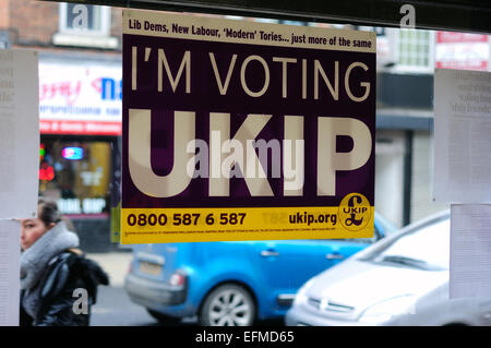 Rotherham, South Yorkshire, UK.07th February 2015 . UKIP -UK Independence Party open new headquarters office in Rotherham town center on Wellgate .The UKIP leader was due to cut a ribbon at the office of election candidate Jane Collins yesterday(06/02/2015) but his team said he was not coming out on police advice.Round forty protesters surrounded the office shouting UKIP are not welcome in the town . Credit:  IFIMAGE/Alamy Live News Stock Photo