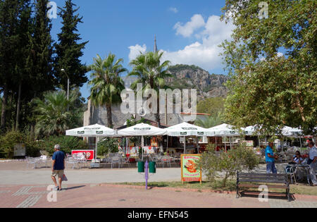 Tea Garden cafe in the main square in Dalyan in front of the mosque, Turkey Stock Photo