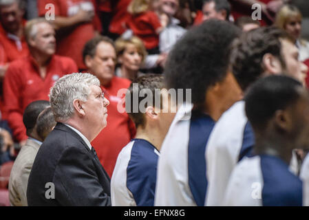 Albuquerque, New Mexico, USA. 7th Feb, 2015. Roberto E. Rosales.Utah State Aggies men's basketball, Head coach Stew Morrill(Cq) stands with his team for the National anthem before taking on the University of New Mexico Saturday afternoon. Utah State defeated the Lobos 63 to 60. Albuquerque, New Mexico © Roberto E. Rosales/Albuquerque Journal/ZUMA Wire/Alamy Live News Stock Photo