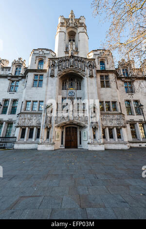 The Middlesex Guildhall is the home of the Supreme Court of the United Kingdom and the Judicial Committee of the Privy Council Stock Photo