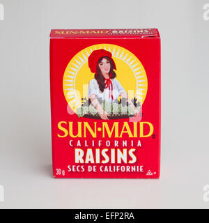 30 gram box(es) of Sun-Maid raisins. Canadian packaging shown Stock ...