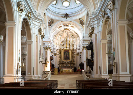 Italy, Abruzzi, Chieti , Cathedral - Basilica of St. Justin,  the interior Stock Photo