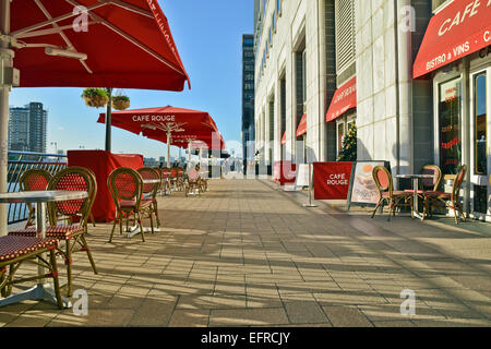outside eating [Canary Wharf] area London UK Stock Photo