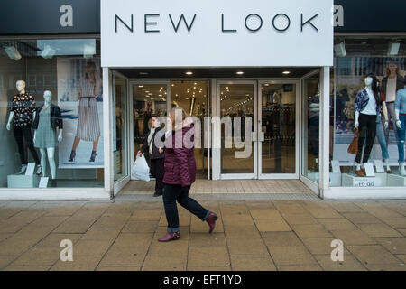 New Look Store, Norwich, Norfolk, UK  Fashion retailer New Look said profits rose by more than a quarter as record online Christmas trading helped it overcome challenging conditions. Like-for-like sales in the UK were up 4.1% in the seven weeks to January 3, buoyed by strong demand on Black Friday, Cyber Monday and Boxing Day.  Overall, the firm, which runs over 800 stores in 21 countries including 569 in the UK, said pre-tax profits lifted 29.2% to £63.3 million in the 39 weeks to December 27. Credit:  Jason Bye/Alamy Live News Stock Photo