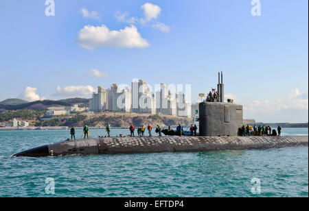 US Navy Los Angeles-class attack submarine USS Columbus arrives for a port visit March 3, 2014 in Busan, South Korea. Stock Photo