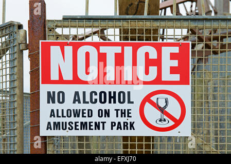 Notice: no alcohol allowed in tFunland amusement park, Beachlands, Hayling Island, Hampshire, England UK Stock Photo