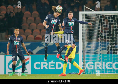 Paris, France. 11th Feb, 2015. French League Cup. Paris St Germain versus Nantes. David Luiz Moreira Marinho (psg) heads clear in front of Marco Verratti (psg) Credit:  Action Plus Sports/Alamy Live News Stock Photo