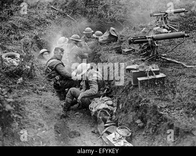 FIRST WORLD WAR. Machine gun unit of 11th Leicester Regiment in a trench at Ribecourt, near Cambrai, France, after the village was captured by 9th Norfolks (6th division) on the morning of 20 November 1917. Photo: British Official Stock Photo