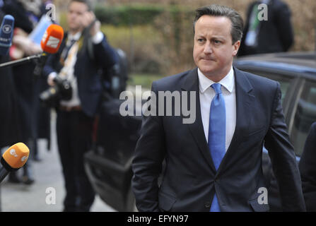 (150212) -- BRUSSELS, Feb. 12, 2015 (Xinhua) -- Britain's Prime Minister David Cameron arrives at EU headquarters for an EU summit in Brussles, Belgium, Feb. 12, 2015. (Xinhua/Ye Pingfan)