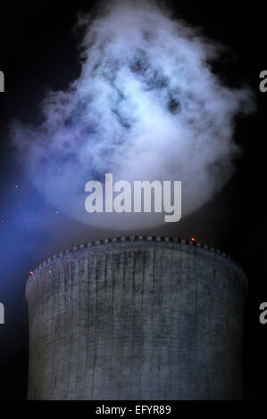 ***FILE PHOTO*** Test of the evening lighting more than 100 meter-tall cooling towers of Dukovany nuclear power plant, Czech Republic October 6, 2009. A fission reaction in the first unit at nuclear power plant Dukovany, which covers about one fifth of electricity consumed in the Czech Republic, was launched 30 years ago on February 12, 1985. During 1986, two new units were put into operation and in July 1987, the last fourth unit went online. Dukovany´s launch was important for the Czechoslovak energy sector. In 2035, Dukovany may have a fifth unit. (CTK Photo/Lubos Pavlicek) Stock Photo