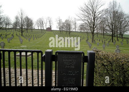 AJAXNETPHOTO. RANCOURT, SOMME, FRANCE. - WAR GRAVES - DEUTSCHER SOLDATEN FRIEDHOF 1914-1918; GERMAN FIRST WORLD WAR MILITARY CEMETERY. PHOTO:JONATHAN EASTLAND/AJAX REF:DP1 80904 91 Stock Photo