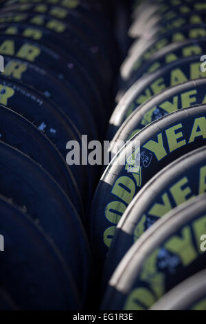 Daytona Beach, FL, USA. 13th Feb, 2015. Daytona Beach, FL - Feb 13, 2015: The NASCAR Sprint Cup Series teams take to the track for the Sprint Unlimited at Daytona International Speedway in Daytona Beach, FL. © csm/Alamy Live News Stock Photo