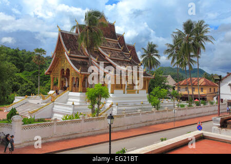 Wat Pa Huak (1861), Buddhist temple, Luang Prabang, Laos Stock Photo