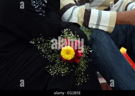 Dhaka, Bangladesh. 14th February, 2015. A young couple on Valentine’s Day at Shohrawardi Uddan. in dhaka. Stock Photo