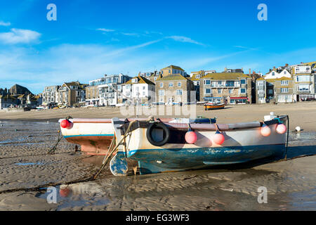 Fishing boats on the beach at St Ives on the Cornwall coast Stock Photo