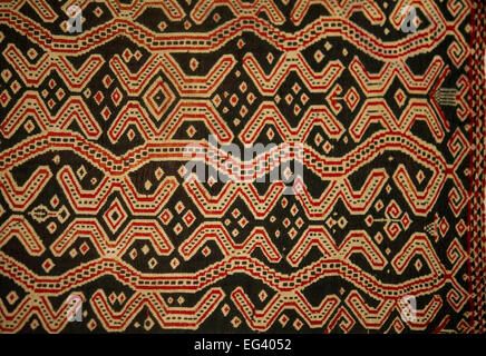 ABSTRACT MOTIF PATTERN ANTIQUE TRADITIONAL TEXTILE ASIAN ART WEAVING EMBROIDERY Stock Photo