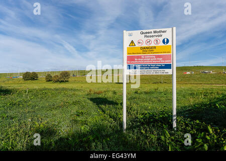 entrance sign at Queen Mother Reservoir in Berkshire operated by Thames Water Stock Photo