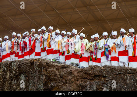 Priests Chant and Sway During Christmas Day Celebrations, Beite Maryam Church, Lalibela, Ethiopia Stock Photo