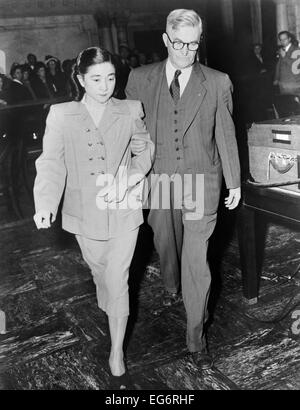 Iva Toguri D'Aquino led from Federal Court in San Francisco by a U.S. Marshall. Based on perjured testimony, the former 'Tokyo Stock Photo