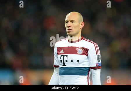 Lviv, Ukraine. 17th Feb, 2015. Munich's Arjen Robben looks on during the UEFA Champions League Round of 16 first leg soccer match between Shakhtar Donetsk and FC Bayern Munich at the Arena in Lviv, Ukraine, 17 February 2015. Photo: Andreas Gebert/dpa/Alamy Live News Stock Photo