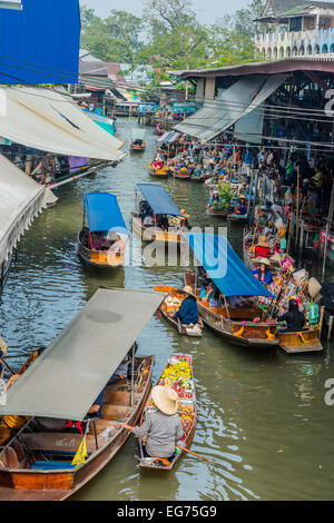 Bangkok, Thailand - December 30, 2013: sailing boats at Amphawa Bangkok floating market at Bangkok, Thailand on december 30th, 2013 Stock Photo