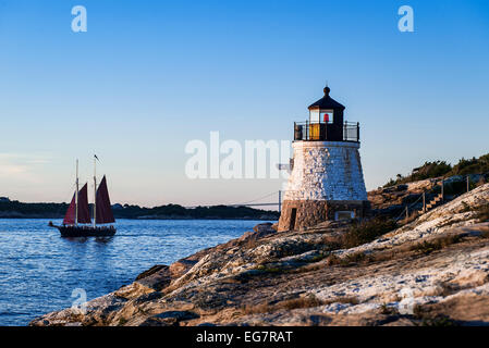 Castle Hill lighthouse overlooking Narragansett Bay, Newport, Rhode Island, USA Stock Photo